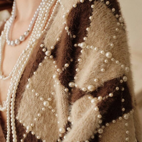 Women's Coffee Brown Casual Thick V-Neck Argyle Sweater - Picture 7 of 7